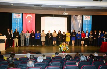 ÇEK EĞİTİM ÖDÜLÜ SAHİPLERİNE VERİLDİ