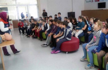 DÖRDÜNCÜ SINIFLAR AFET MERKEZİNDE...