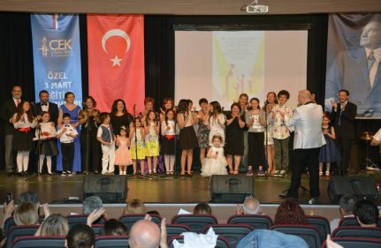 ANNELER GÜNÜ ÖZEL KONSERİ
