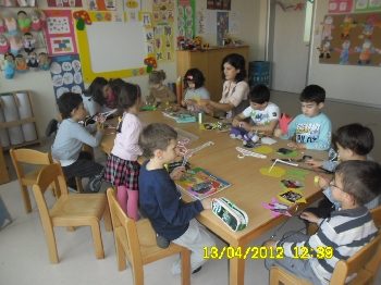 KINDERGARTEN STUDENTS PREPARED A FAMILY ALBUM