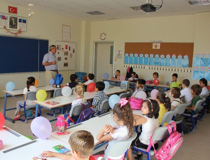 MİNİK ÖĞRENCİLERİMİZ İÇİN DERS ZİLİ ÇALDI