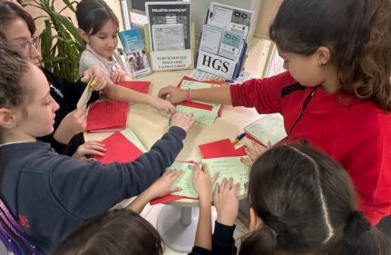 KARTPOSTALLAR YENİDEN YOLLARDA