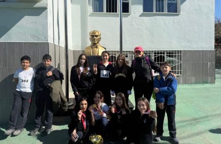 KÜÇÜK KIZ ORYANTİRİNG TAKIMI BURSA ŞAMPİYONU OLDU