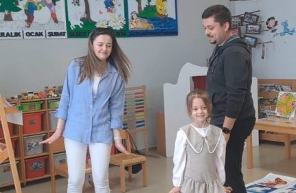 ANAOKULUMUZDA TÜRKÇE-İNGİLİZCE İSTASYON HEYECANI