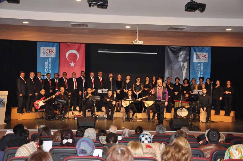 BİR KONSERDE TÜRK HALK MÜZİĞİ KOROMUZDAN…