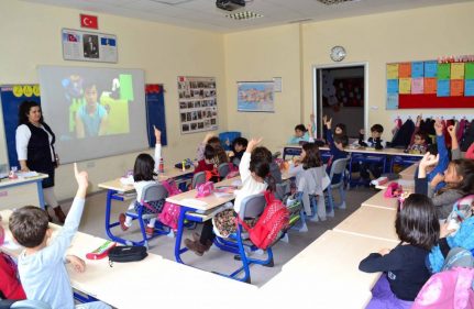 1 VE 2. SINIFLARA "BEDENİMİZ ÖZELDİR" EĞİTİMİ