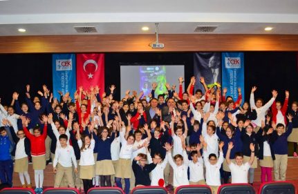 HABABAM SINIFI'NIN HAYTA İSMAİL'İ AHMET ARIMAN VE BACAKSIZ'I TUNCAY AKÇA ÖĞRENCİLERİMİZİN KONUĞU OLDULAR