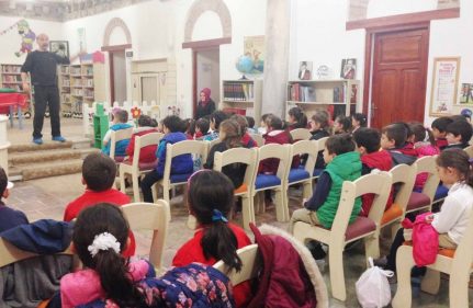 1.SINIFLAR TOPHANE TARİHİ ÇOCUK KÜTÜPHANESİNDEYDİ