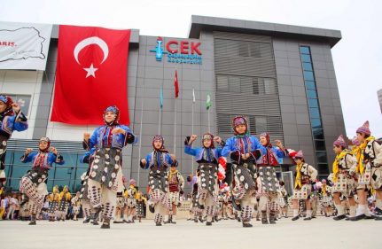 ÖZEL 3 MART'TA 23 NİSAN COŞKUSU