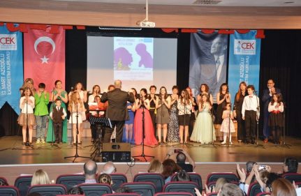 ANNELER GÜNÜNE ÖZEL KONSER